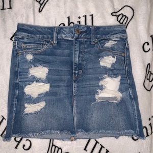 American Eagle Light Wash Denim Skirt